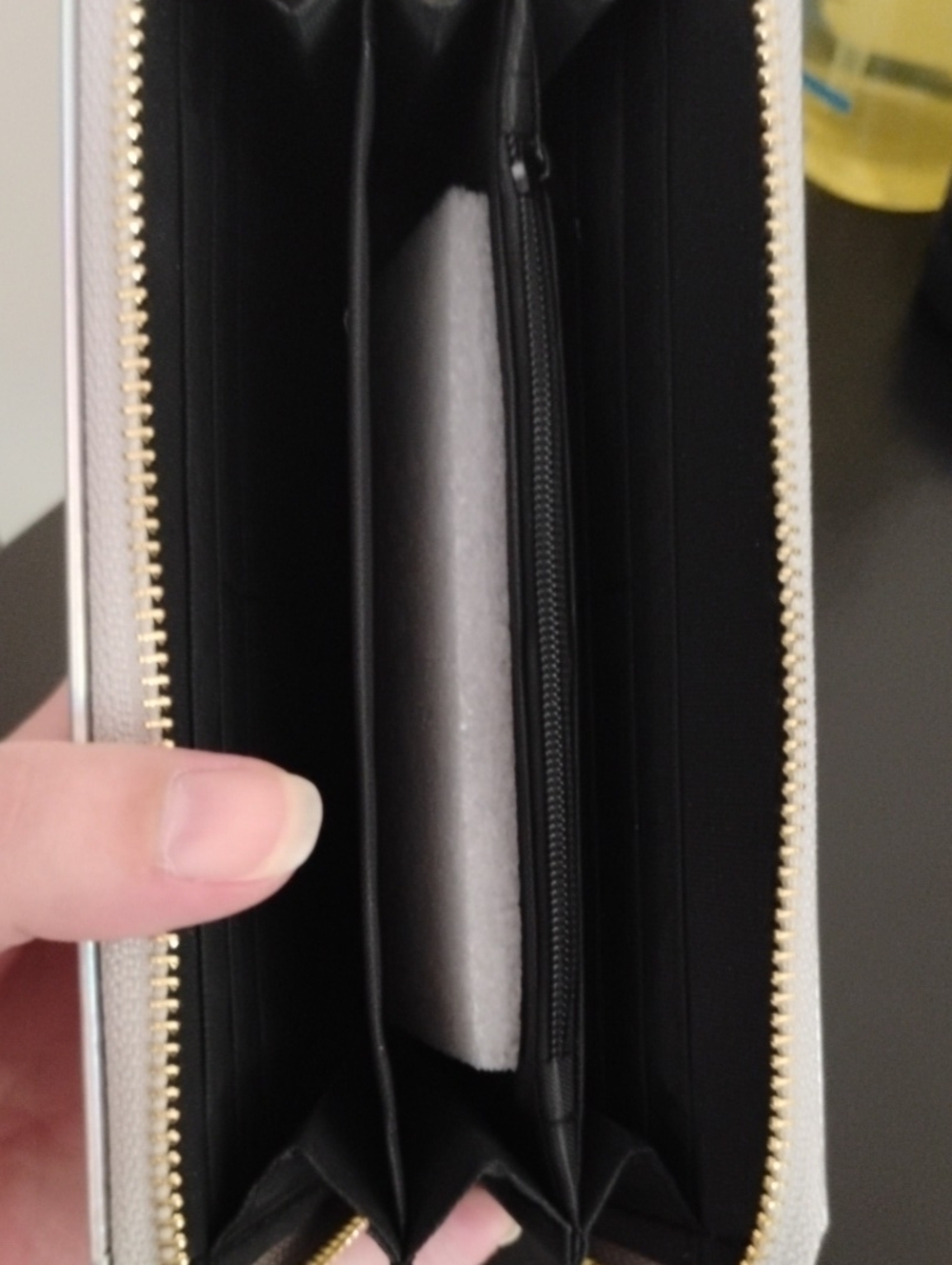 Wallet - Picture 4 of 5